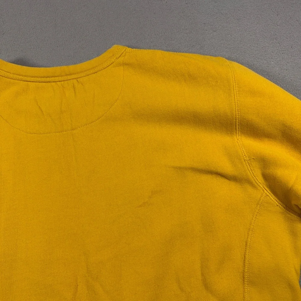 Vintage North Dakota State Sweatshirt Men Medium Relaxed Yellow‎ Bison Y2K